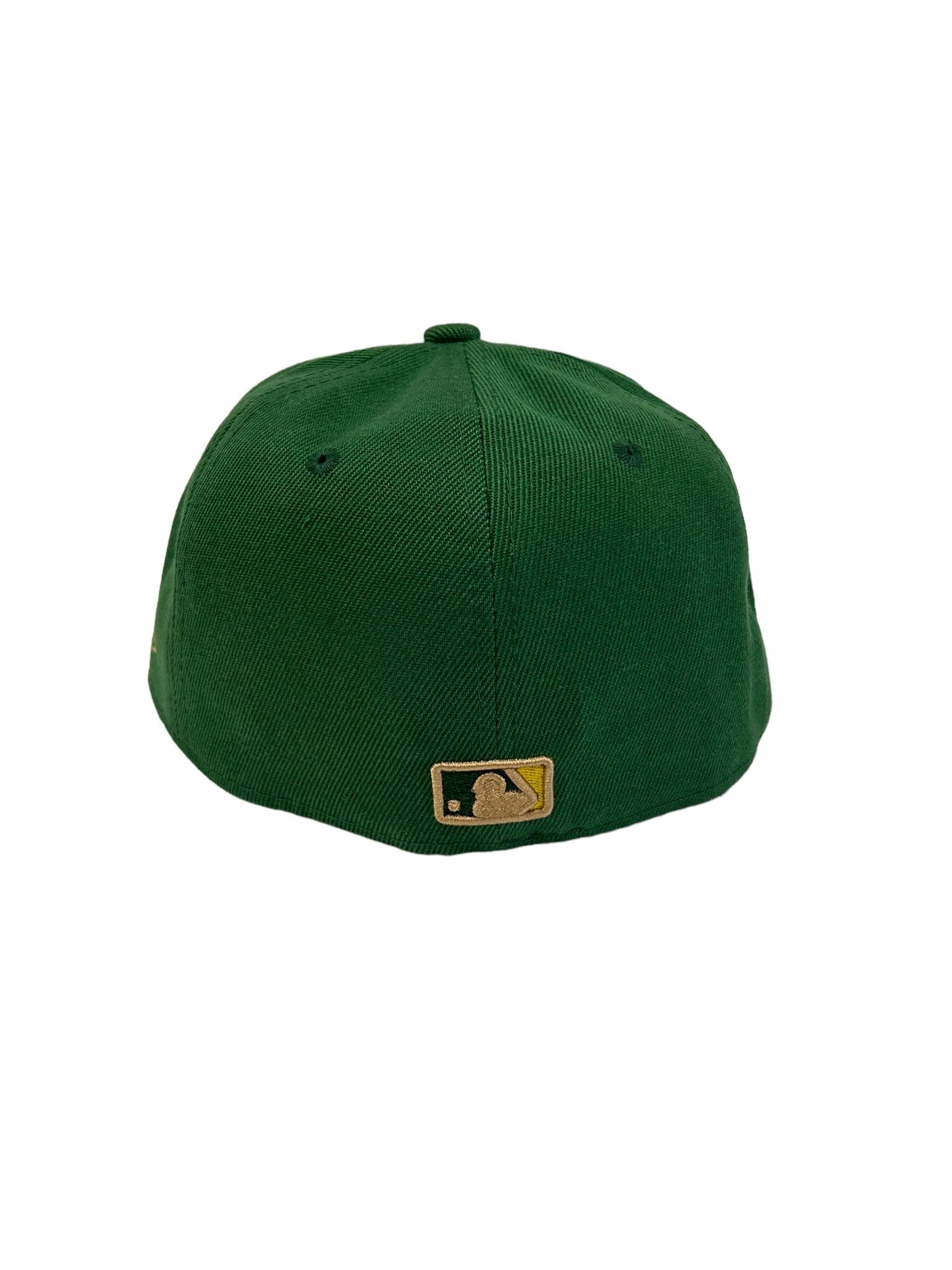 Original Men's Oakland Athletics New Era Green Cooperstown Collection Sure Shot Captain Cap, Fitted Hat